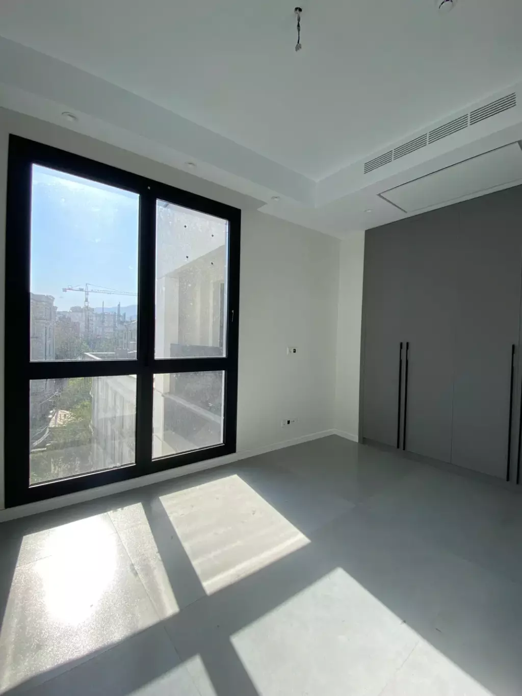 فروش آپارتمان 87 متری در حکمت