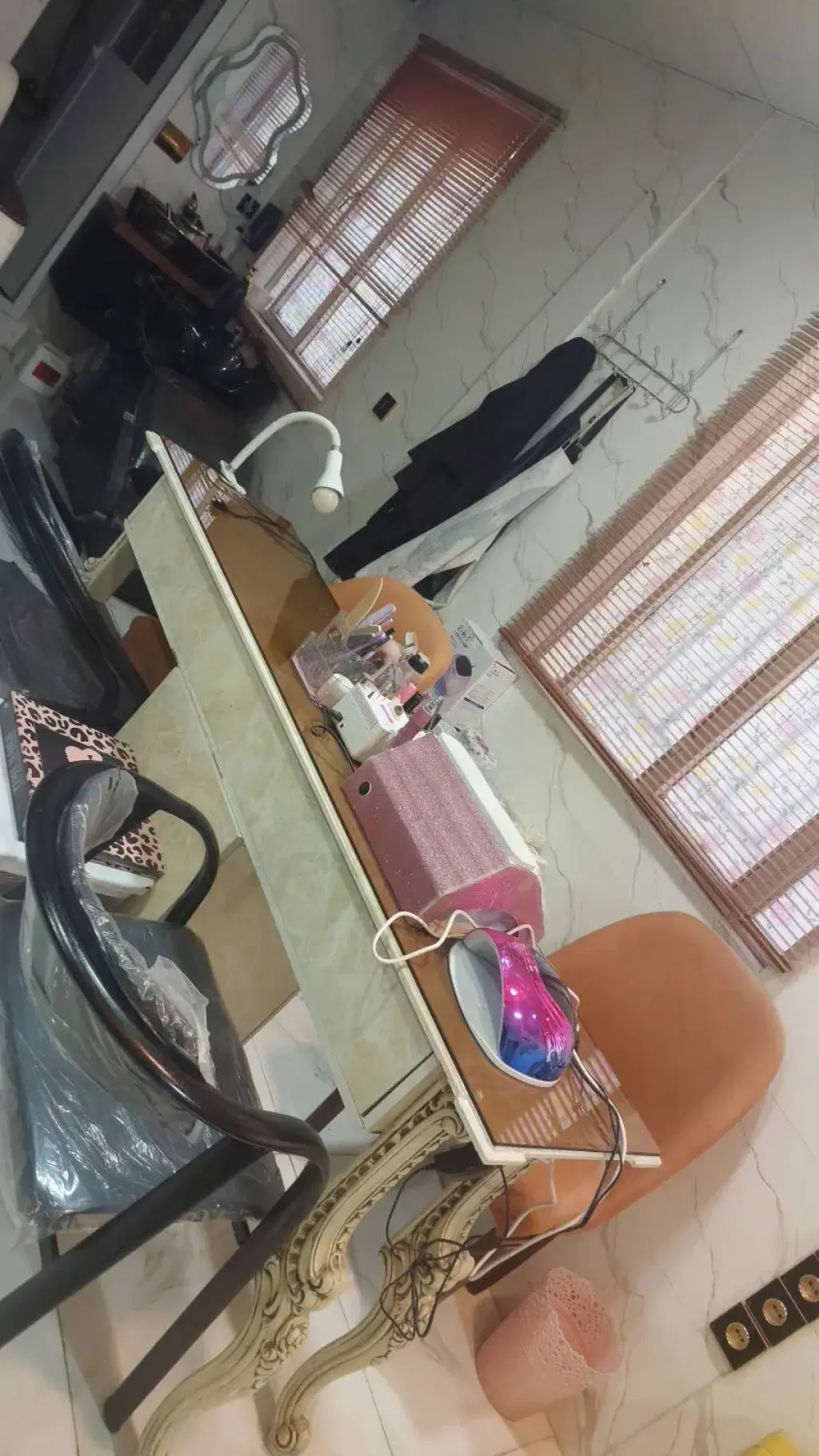 اجاره اداری و تجاری 2 متری در قلمستان