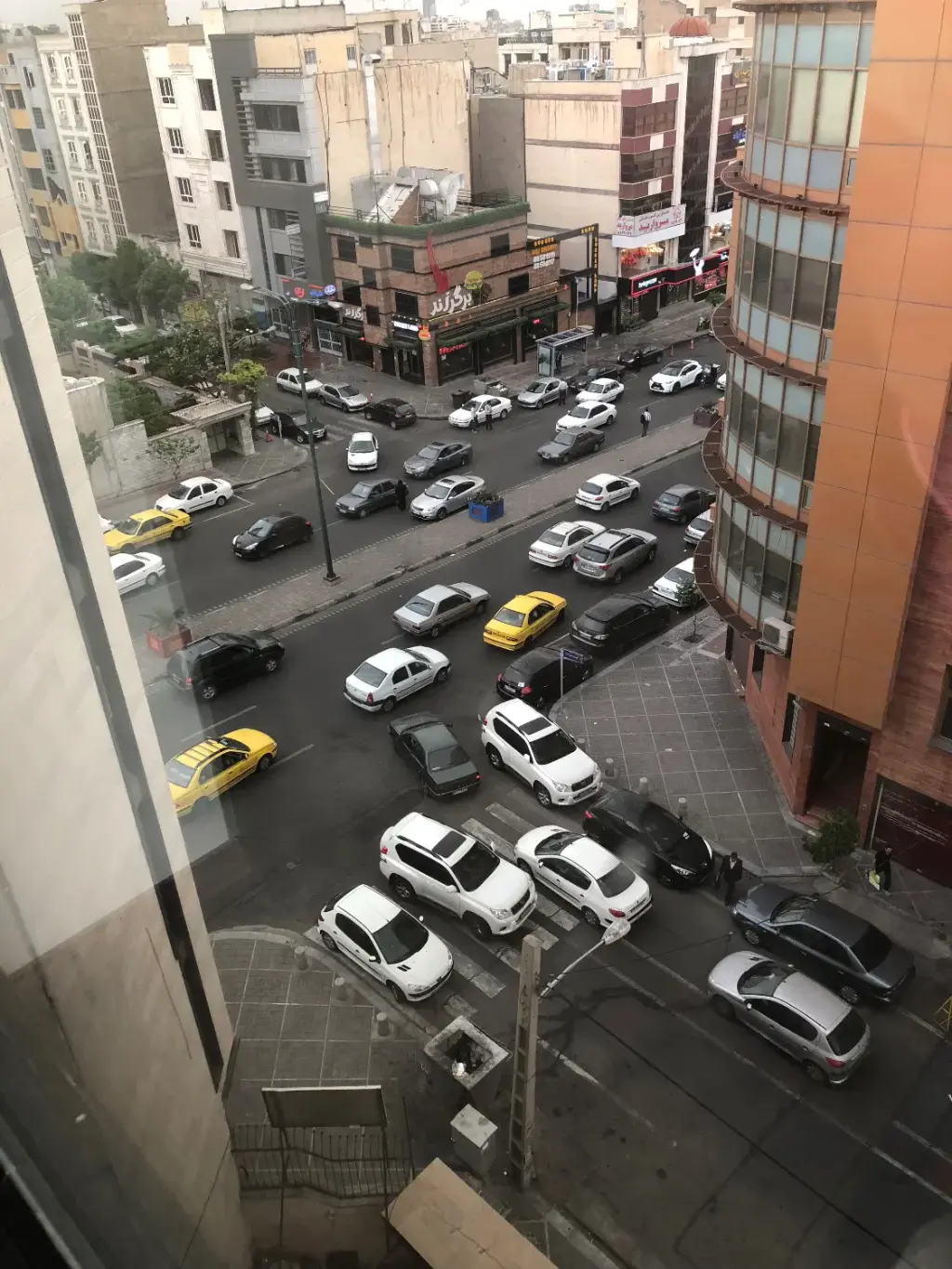 اجاره اداری و تجاری 125 متری در سعادت‌آباد - تصویر 2