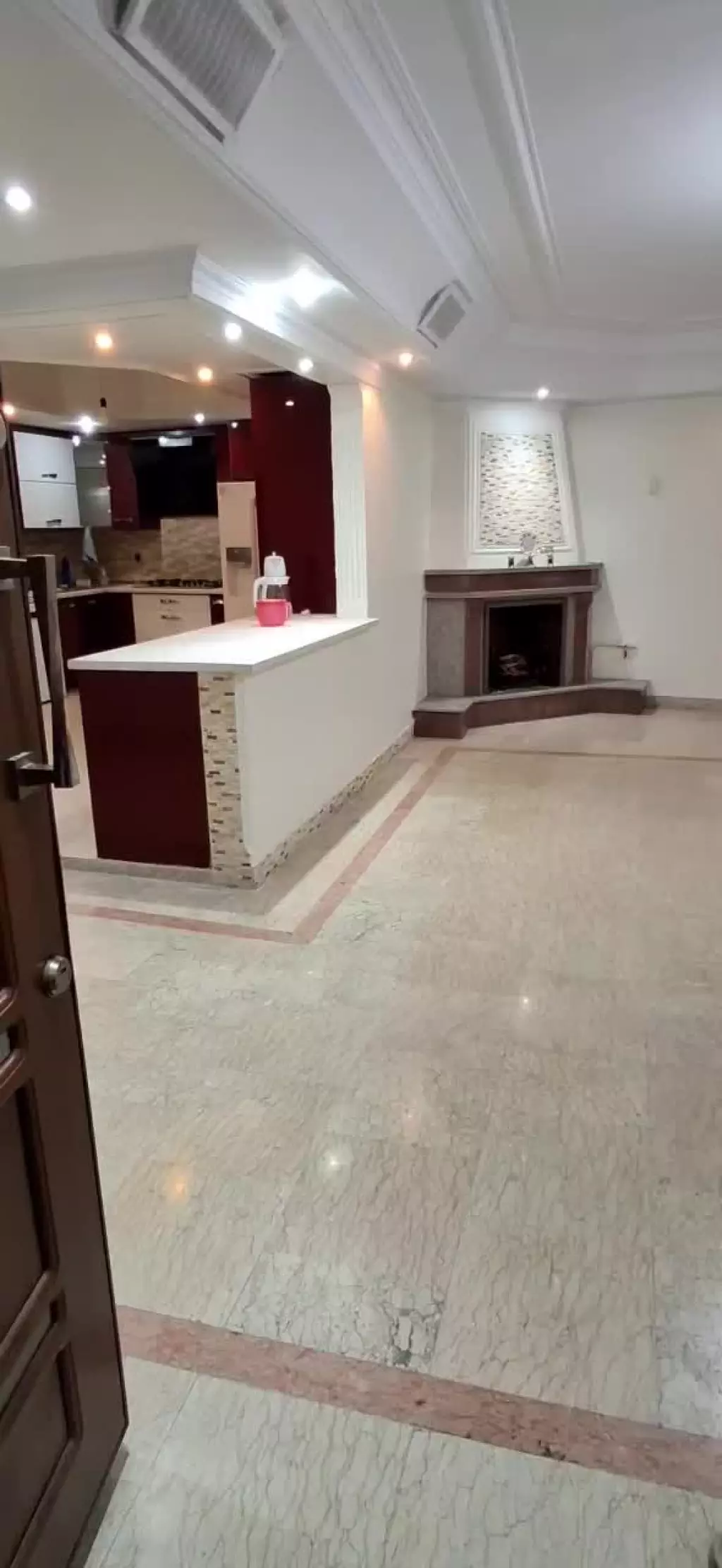 پاسداران 235 متر،خوش نقشه،4 خواب،آفتاب گیر