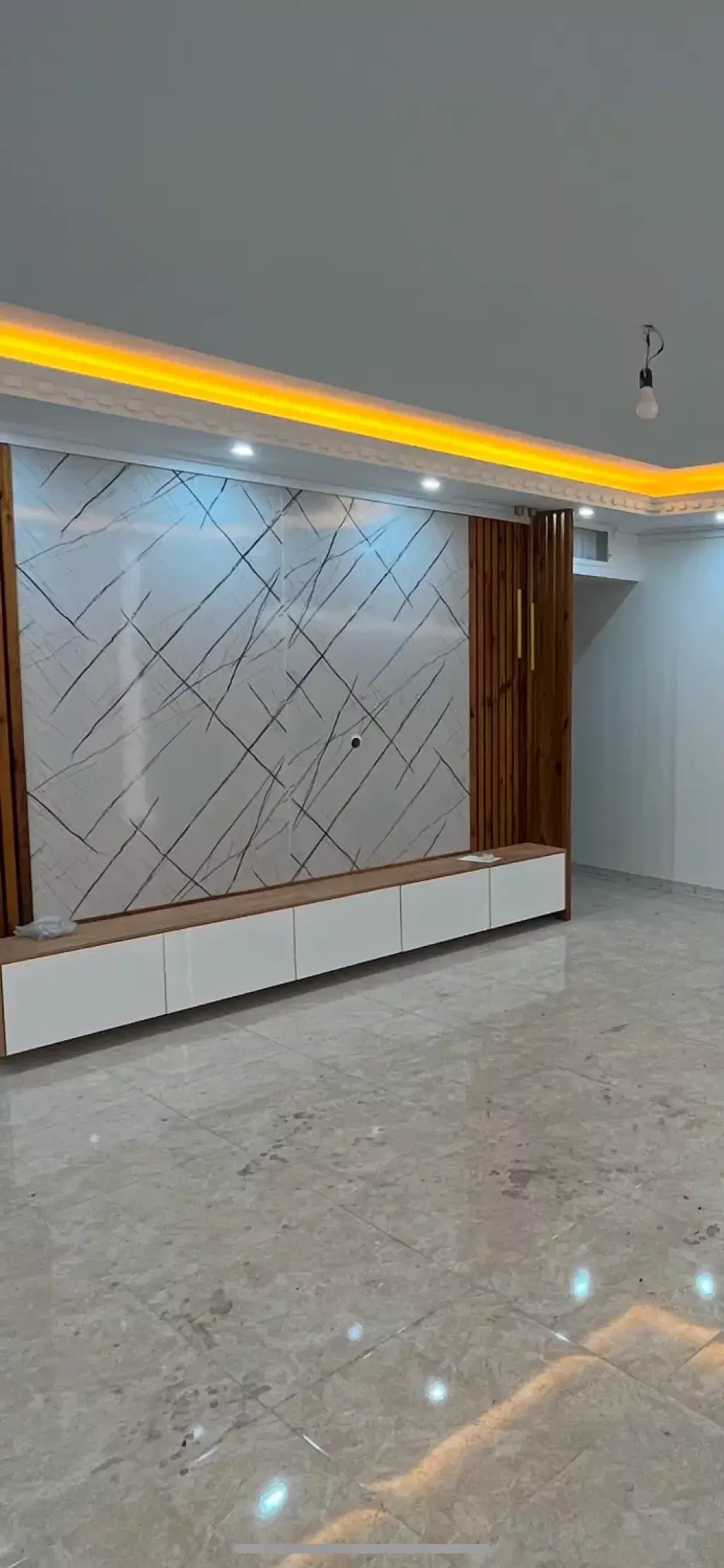 فرجام آپارتمان 83متر فروش ساجدی