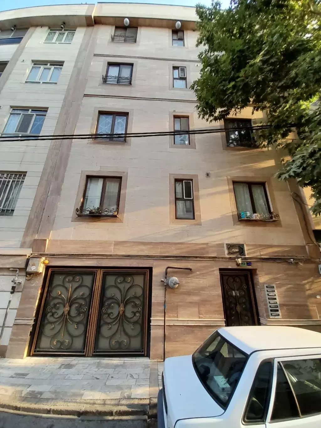 آپارتمان 68 متری دو خوابه فول نارمک