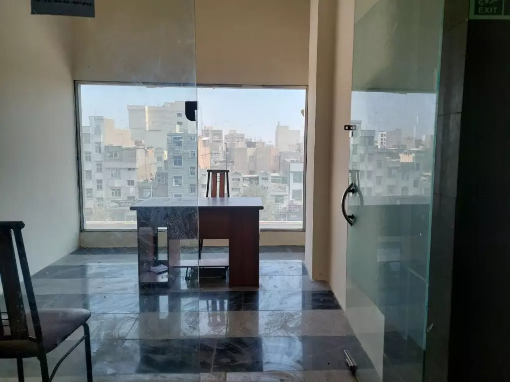 اجاره اداری و تجاری 12 متری در عبدلآباد