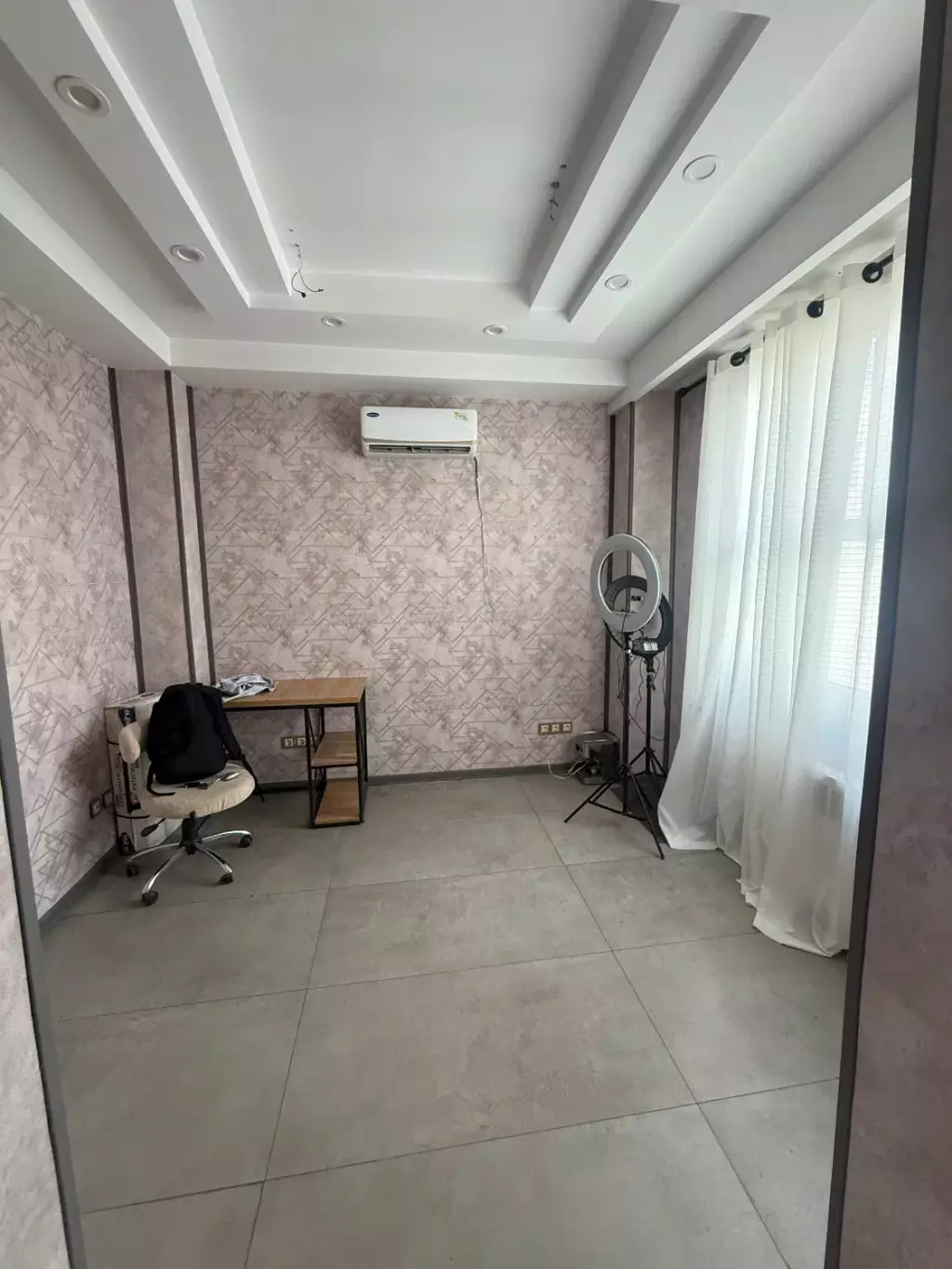 اجاره اداری و تجاری 9 متری در فردوس