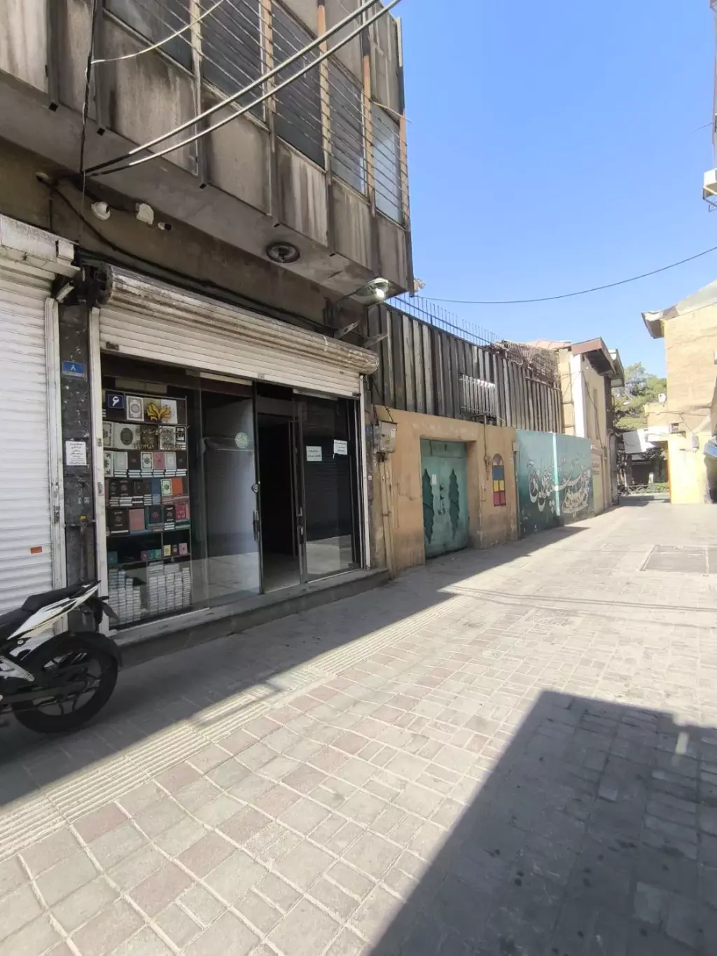 فروش اداری و تجاری 8 متری در پامنار